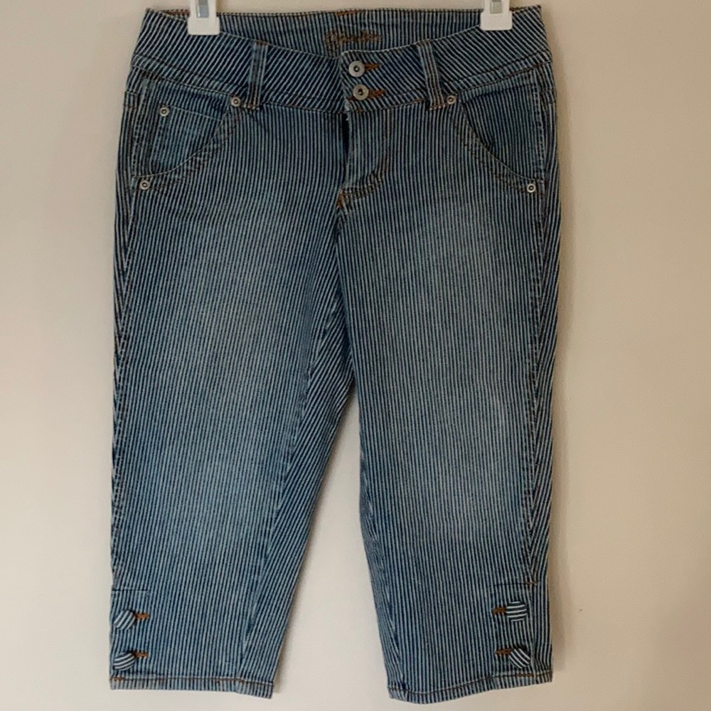 Younique Railroad Stripe Capri Pants
